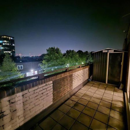 Stunning 1-Bed Apartment In Londen Buitenkant foto